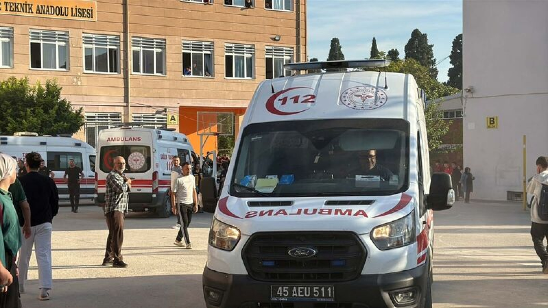 10 maddede yeni okul güvenliği