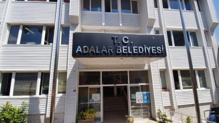 Adalar Belediye Başkan Vekilliğine AK Parti'li Kemal Türkyılmaz seçildi