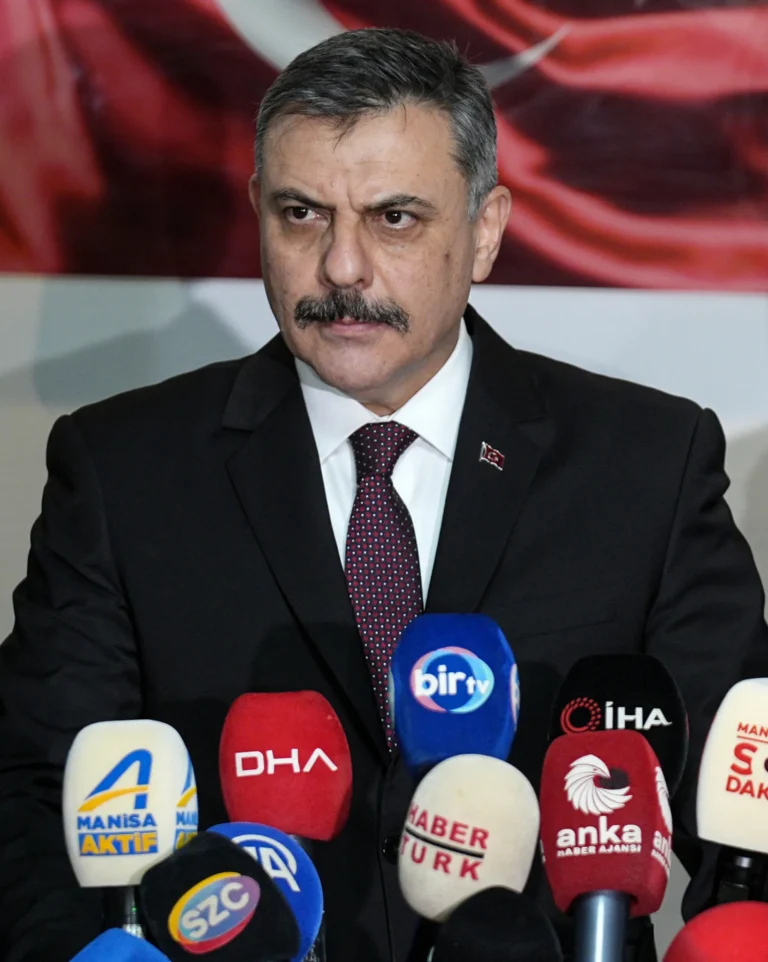 Bakan Çiftçi’den ailelere kritik uyarı: Çocuklarınızı takip edin