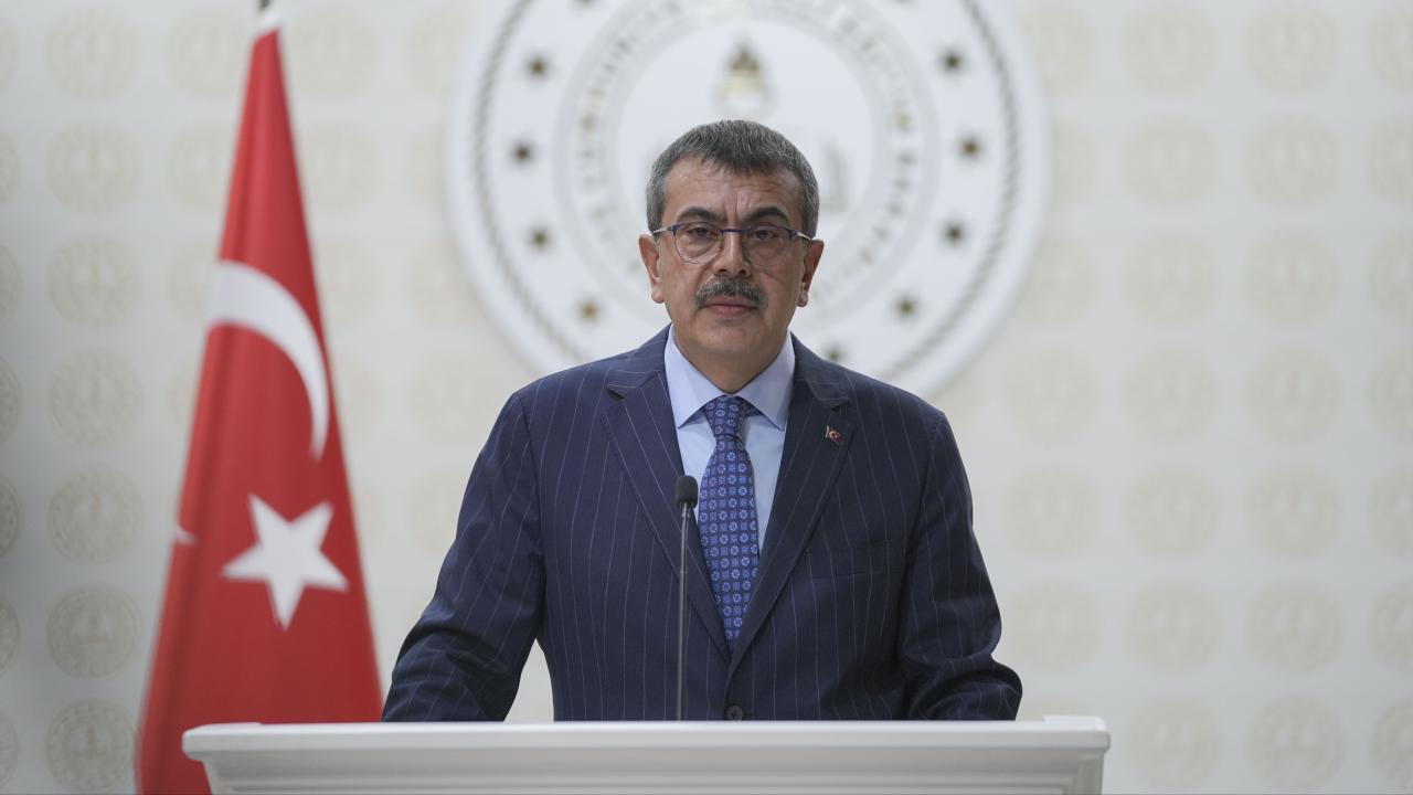 Bakan Tekin: Her bir okulumuzu tedbirler silsilesine göre kategorileştirdik