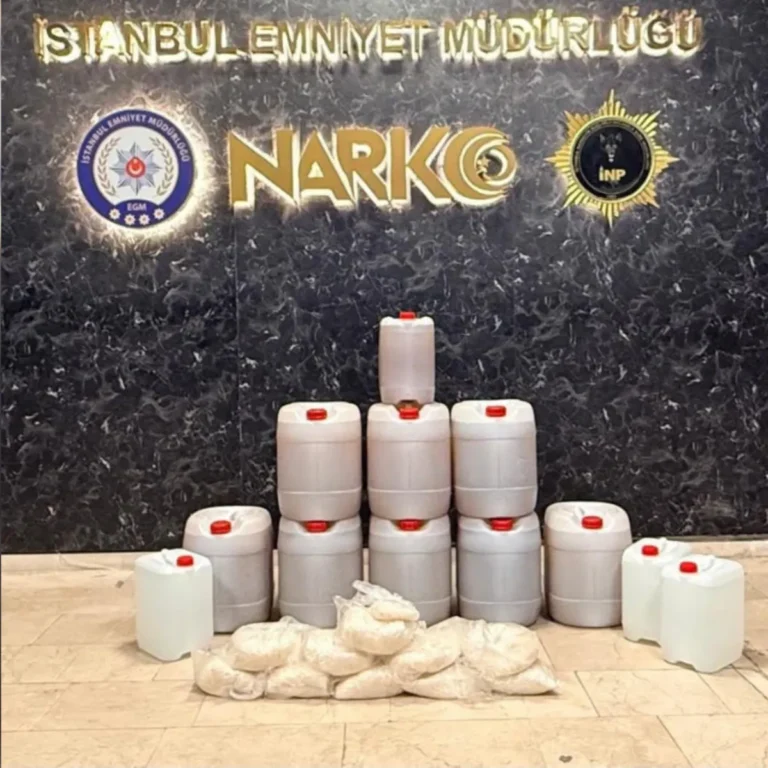 Esenyurt’ta dev uyuşturucu operasyonu: 272 kilo 450 gram metamfetamin ele geçirildi