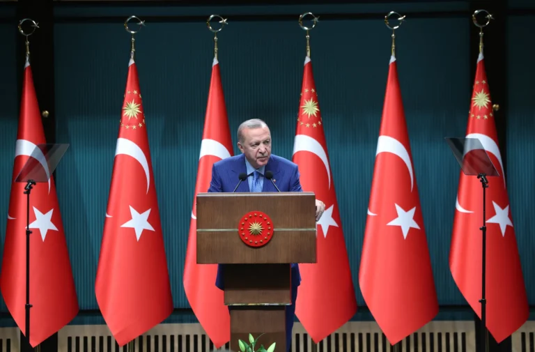 Finansal istikrara kurulan kumpas bozuluyor! Fon krizinde düğmeye basıldı | Yatırımcılar o tarihe dikkat: Uzman isim A Haber'de açıkladı