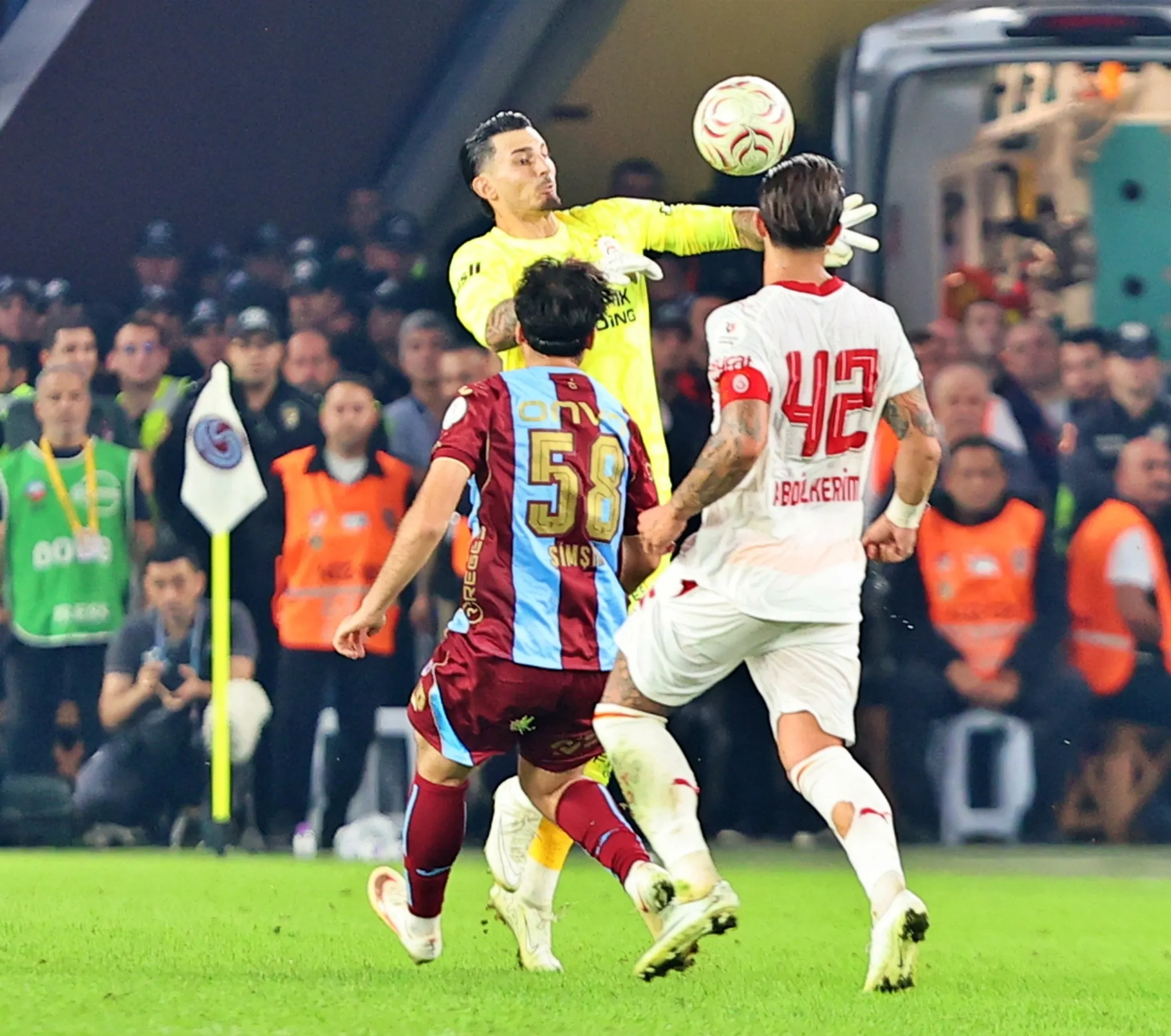 Galatasaray’da Uğurcan Çakır alarmı! 13 şutta 9 golü kalesinde gördü