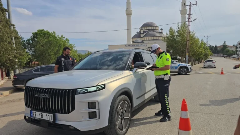 Gaziantep'te okul çevrelerinde sıkı denetim: Ekipler sahada