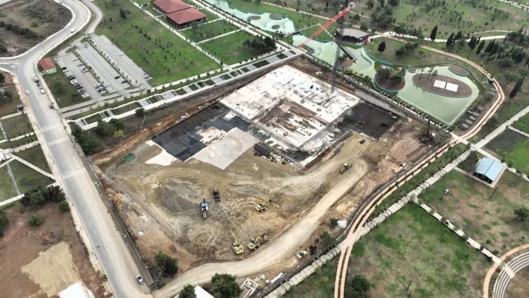 Gebze Millet Bahçesi Camii’nde inşaat devam ediyor