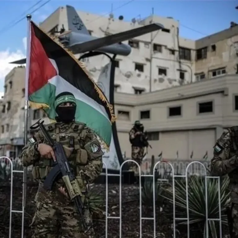 Hamas'tan Gazze'deki ateşkes için kritik mesaj: Yol haritasını uygulamaya hazırız, İsrail anlaşmaya uymuyor
