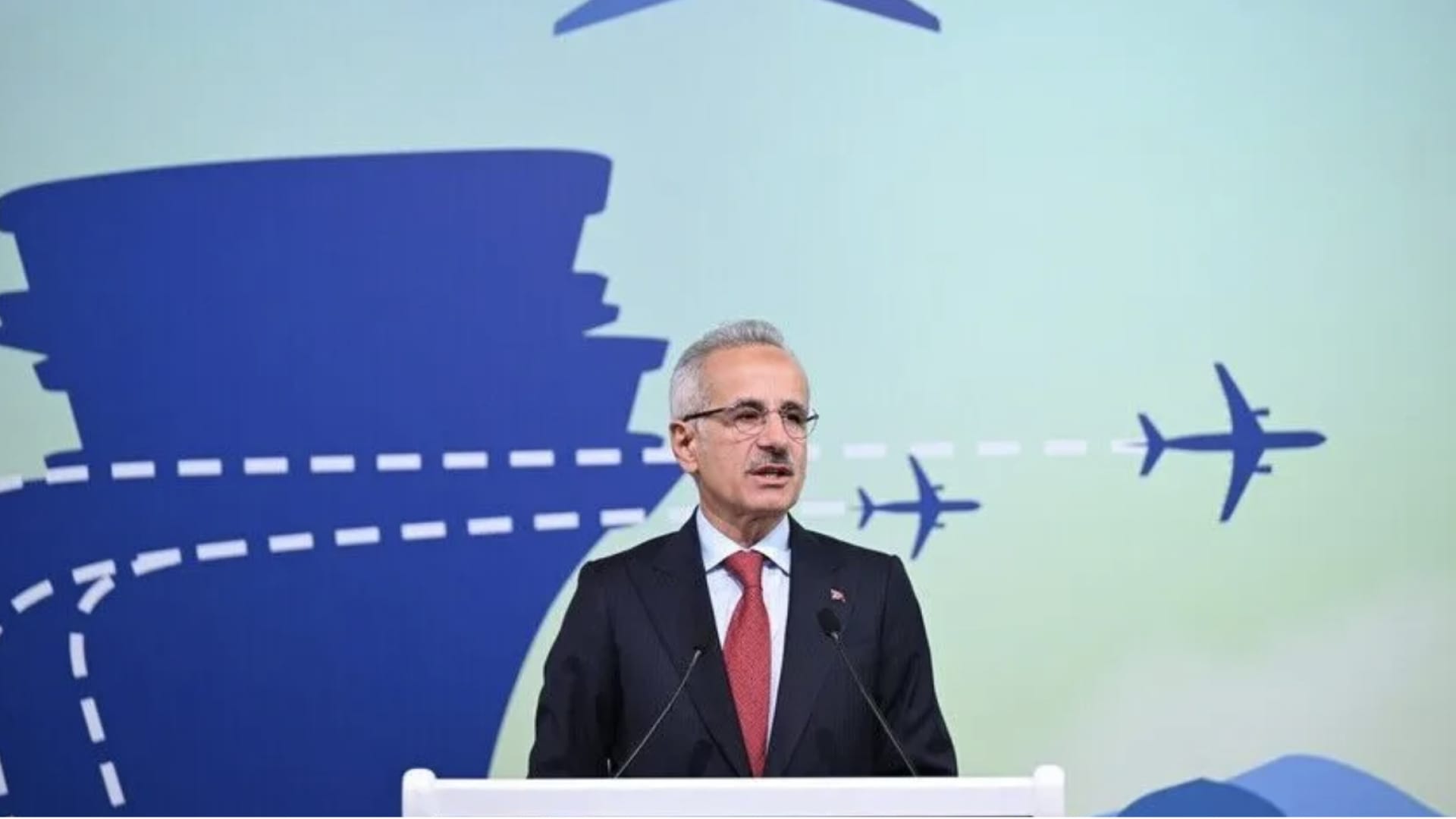 Havalimanı hizmetleri Uçuş Rehberim uygulamasında bir araya geldi