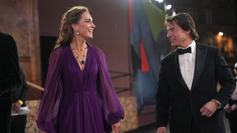 Kraliyet Tom Cruise'un galasında