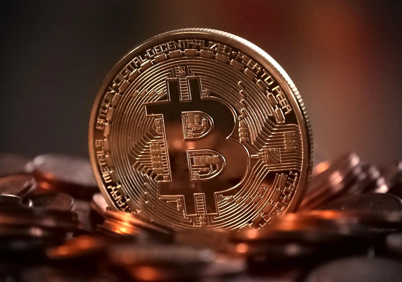 Kripto para piyasasında kritik bekleyiş: Bitcoin 83 bin dolar seviyesinde