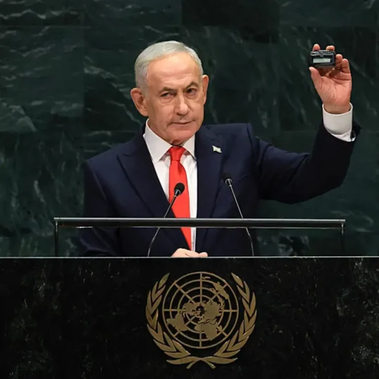 Netanyahu Genel Kurul'da çağrı cihazı gösterdi, BM'den tepki gecikmedi