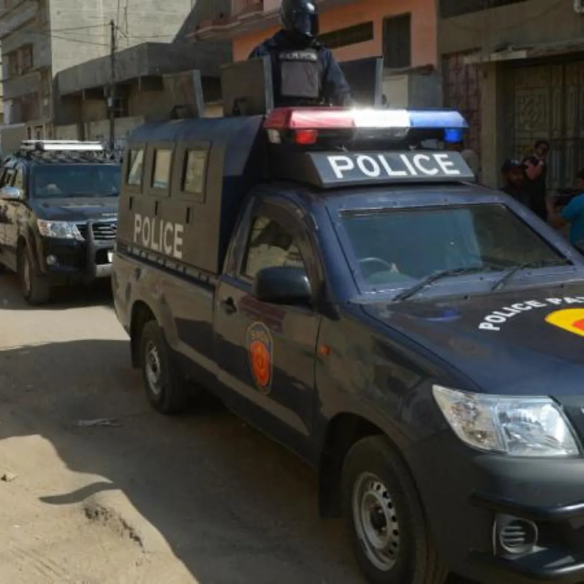 Pakistan'da kanlı saldırı! Polis kontrol noktası hedef alındı: 11 ölü