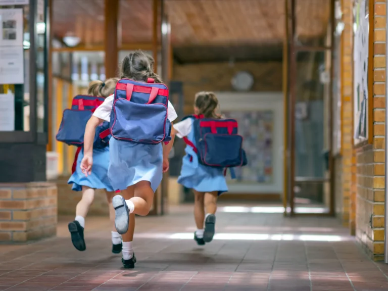 PISA 2025'te aile desteği alarmı: Veliler öğretmen yönetiyor çocukla ilgilenmiyor!