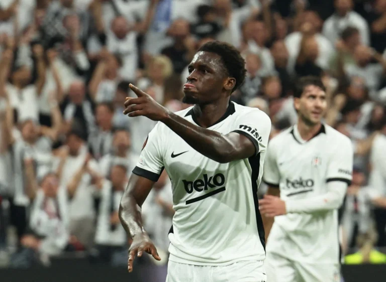 Serdal Adalı Vlahovic transferinin perde arkasını anlattı! "Sen oyuncuyu ikna et, ne istiyorsa vereceğim"
