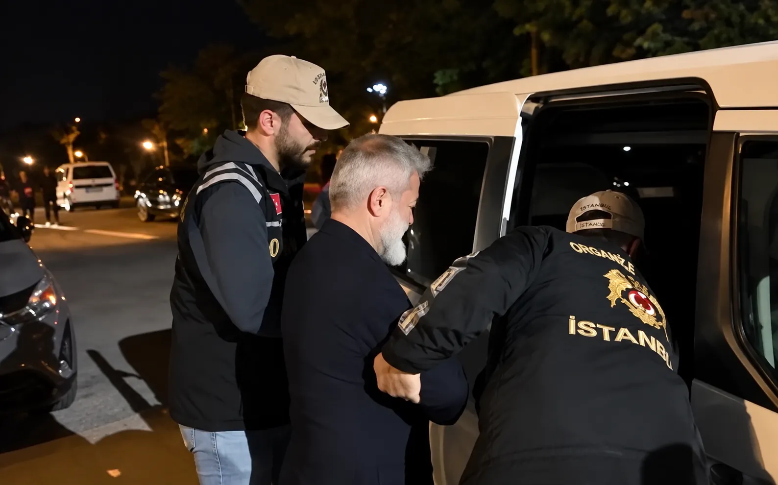 Sosyal medyada “çok önemli bir bakan istifa edecek” paylaşımına soruşturma! Ali Tarakcı gözaltına alındı