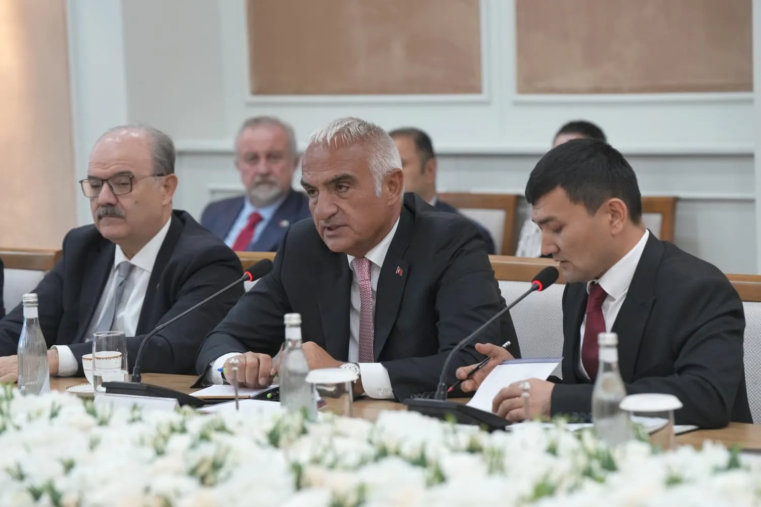 Türkiye ile Özbekistan arasında turizmden edebiyata uzanan iş birliği