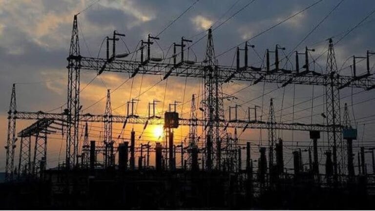 Türkiye’nin elektrik iletim altyapısına 2035’e kadar 28 milyar dolarlık yatırım
