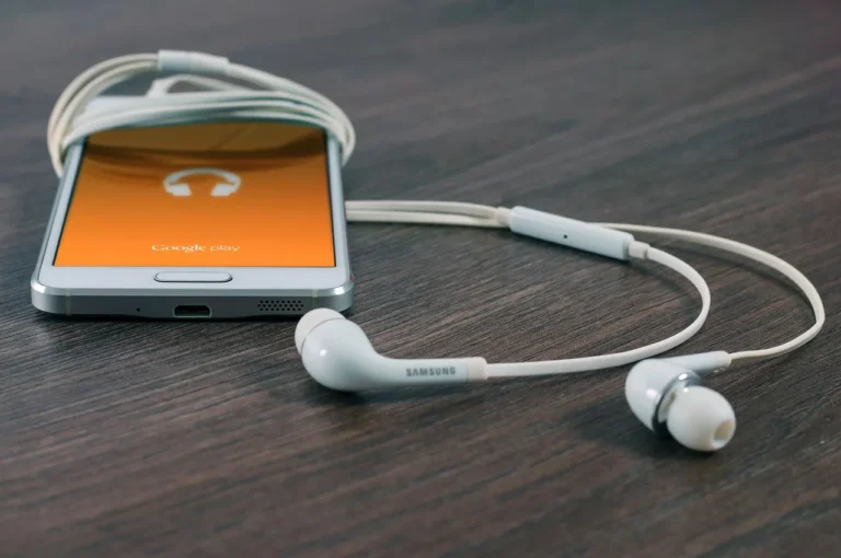 Xiaomi'nin Yeni Arayüzü HyperOS 4 İçin Güncelleme Takvimi Netleşti