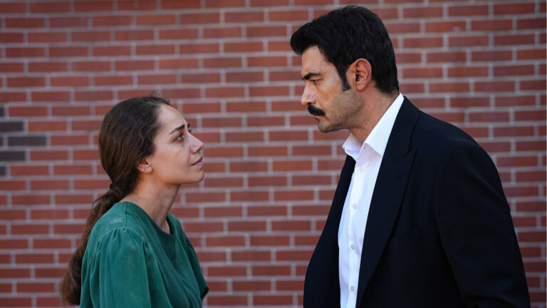 Zirvenin adı: 'Sevdan Bir Ateş'